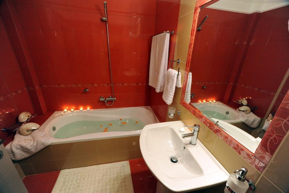 Plános Mamfredas Luxury Resort מראה חיצוני תמונה